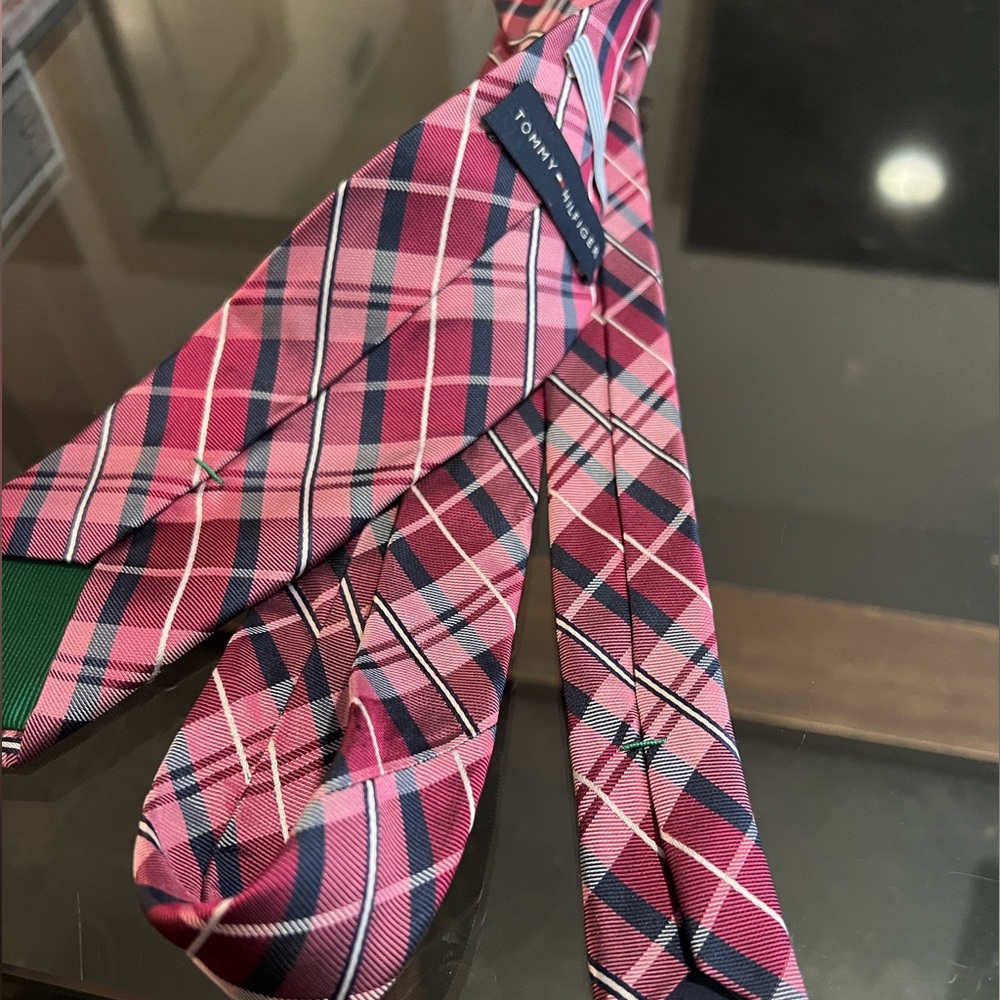 Tommy Hilfiger tie